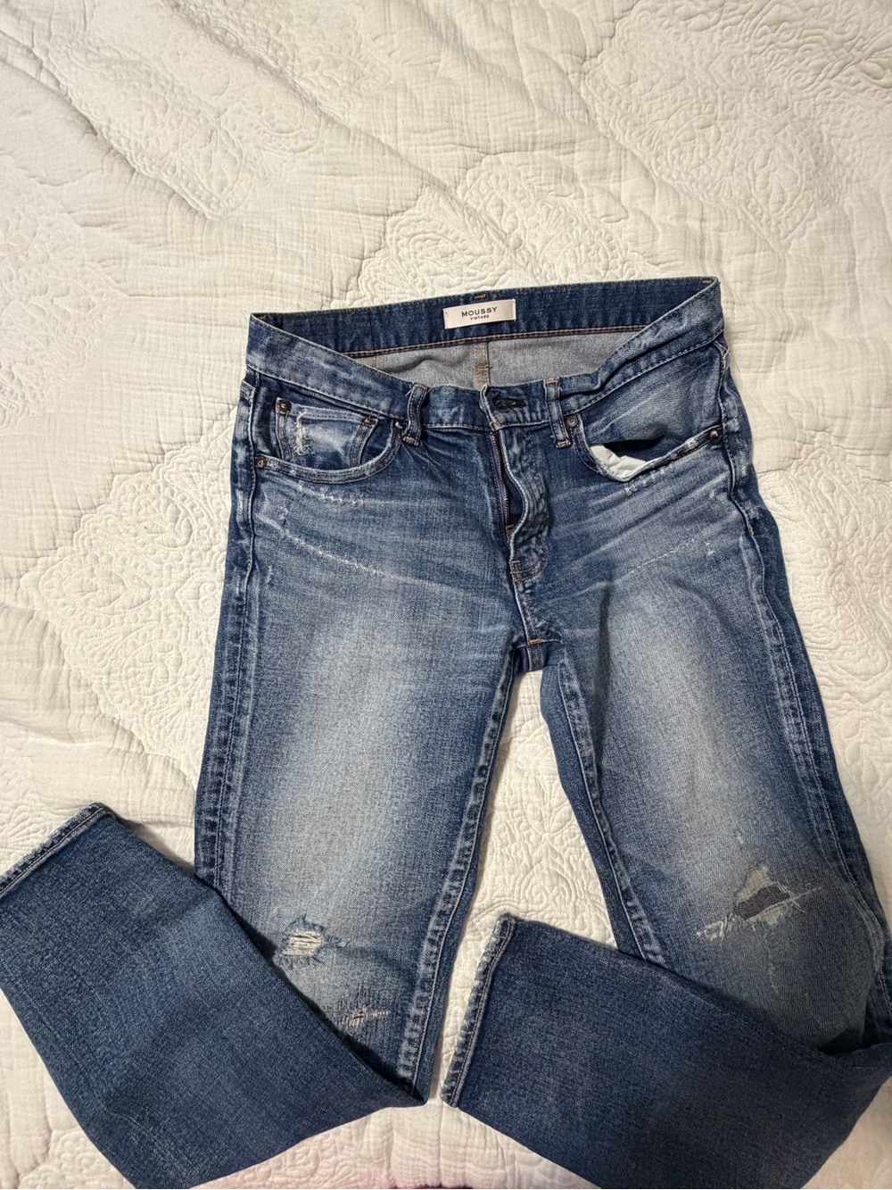 Moussy Medium Wash Women's Distressed Skinny Jeans